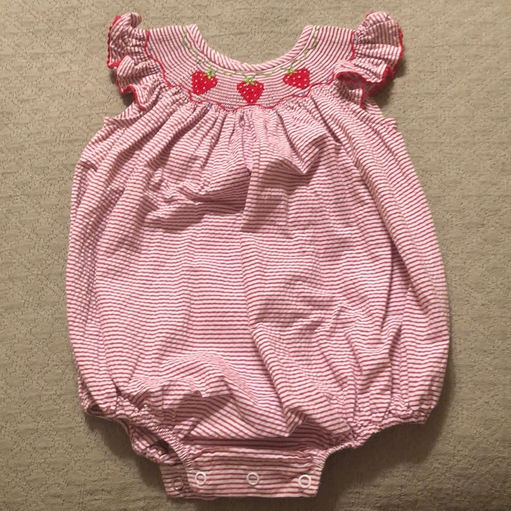 Seersucker smocked bubble